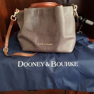 Dooney & Bourke Bag